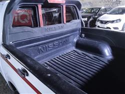 نیسان نەڤارا